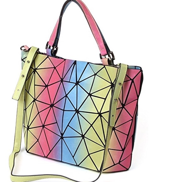 NWOT Holographic Geometric Purse - Picture 2 of 4